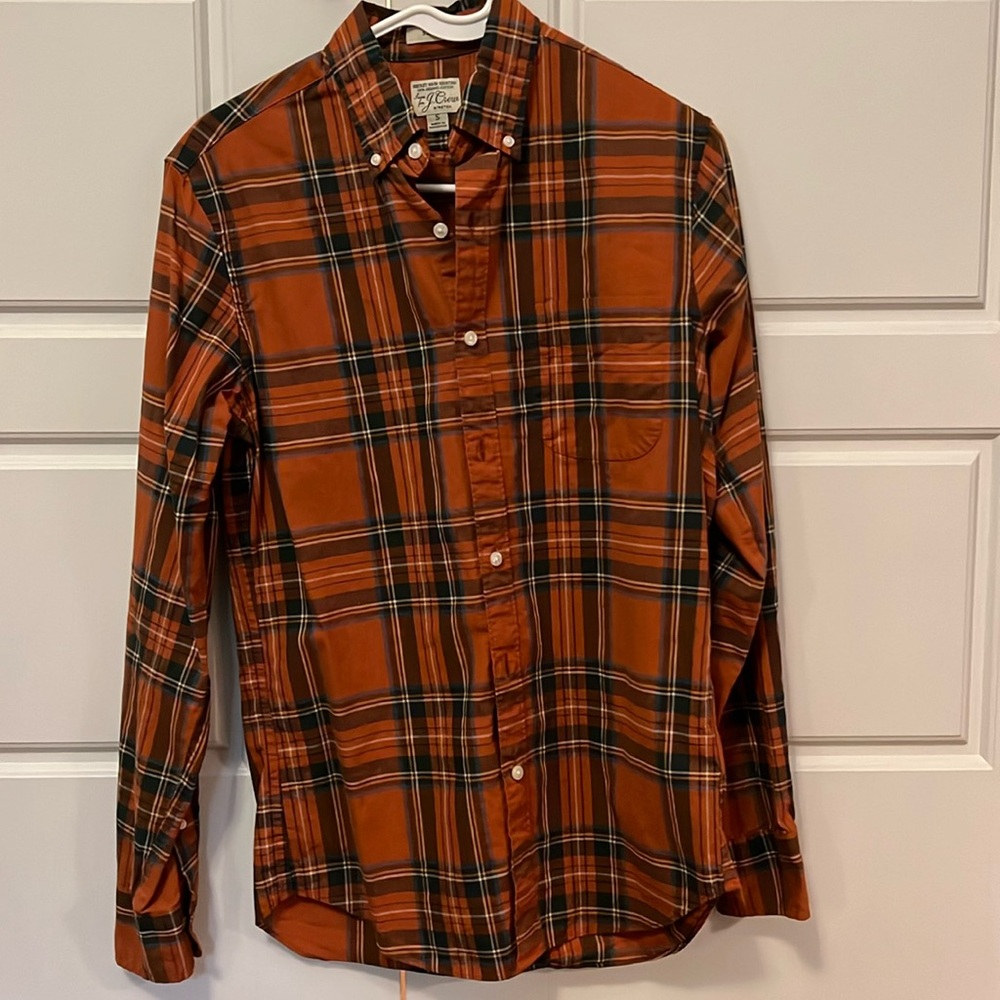 Casual plaid long sleeve button down